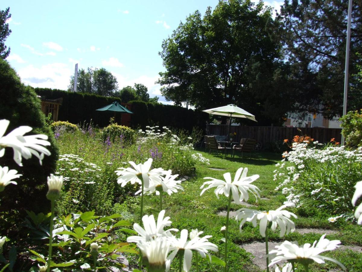 Bed and Breakfast Stirling House Kelowna Exterior foto